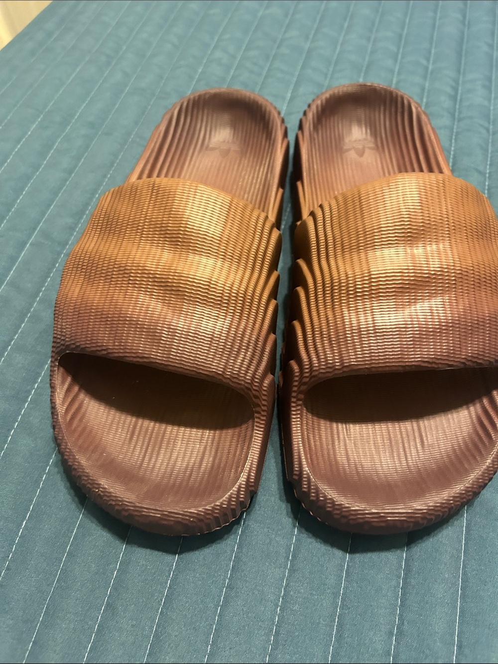 Brown Textured Slide Sandals adillette 22 - Picture 3 of 9